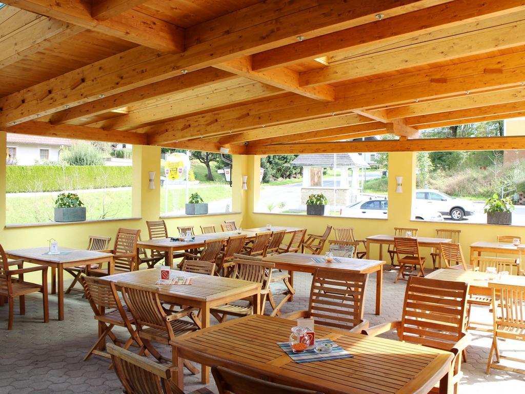 Gasthof Pension Post "Zenz" Latschach ober dem Faakersee Exterior photo