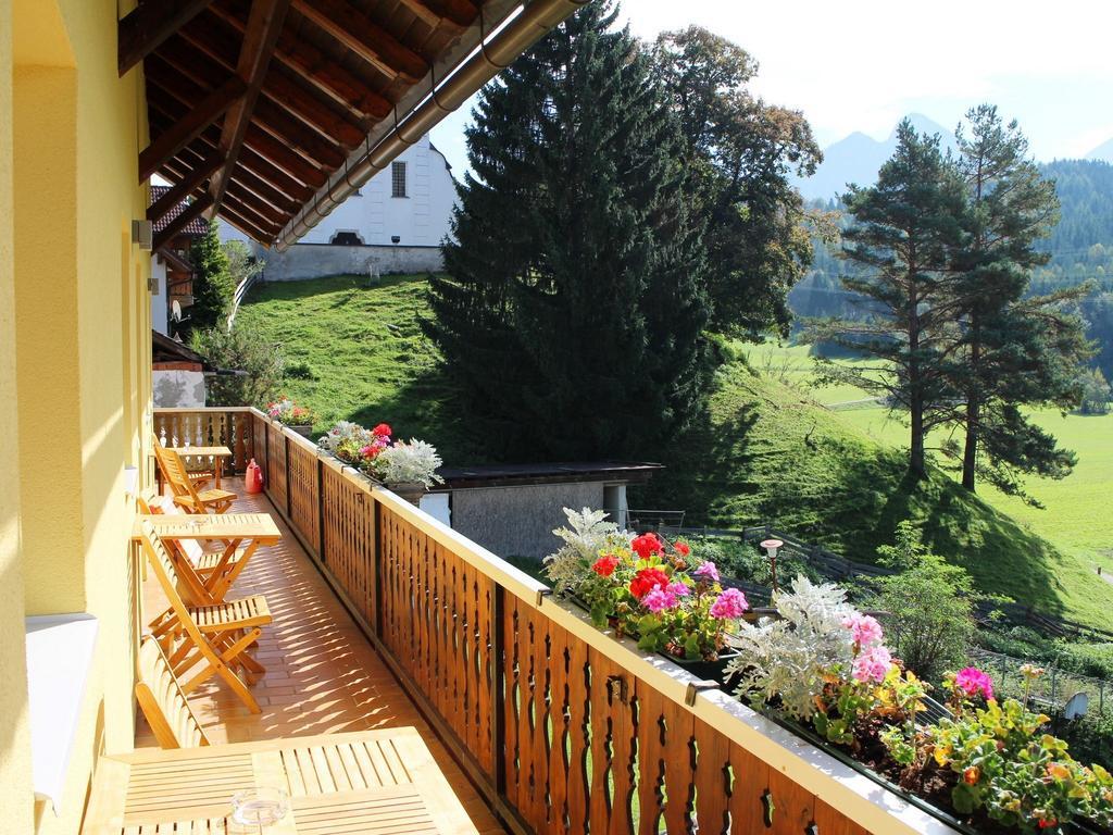 Gasthof Pension Post "Zenz" Latschach ober dem Faakersee Room photo